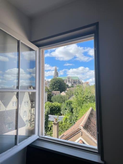 Duplex Bord De L'eure - Parking Inclus - Jolie Vue Sur La Cathedrale Apartment Chartres